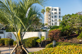 commercial landscape maintenance plants 2