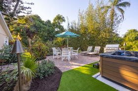 patio artificial turf outdoor kitchen 2