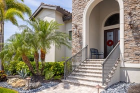 paver stairway leading to home 4