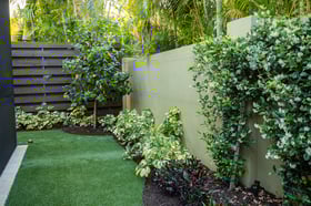 artificial turf landscape bed 3