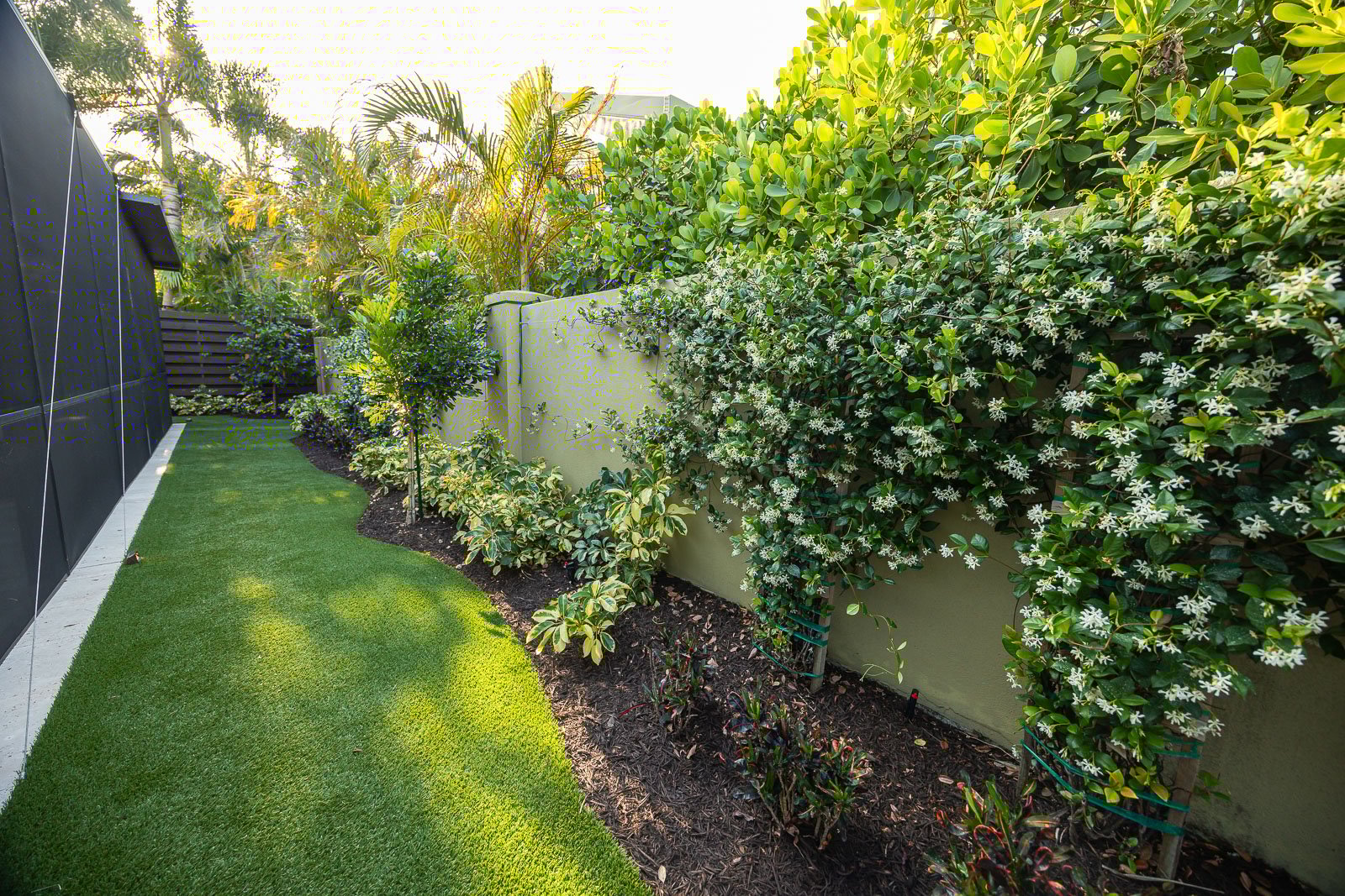 landscape beds artificial turf 