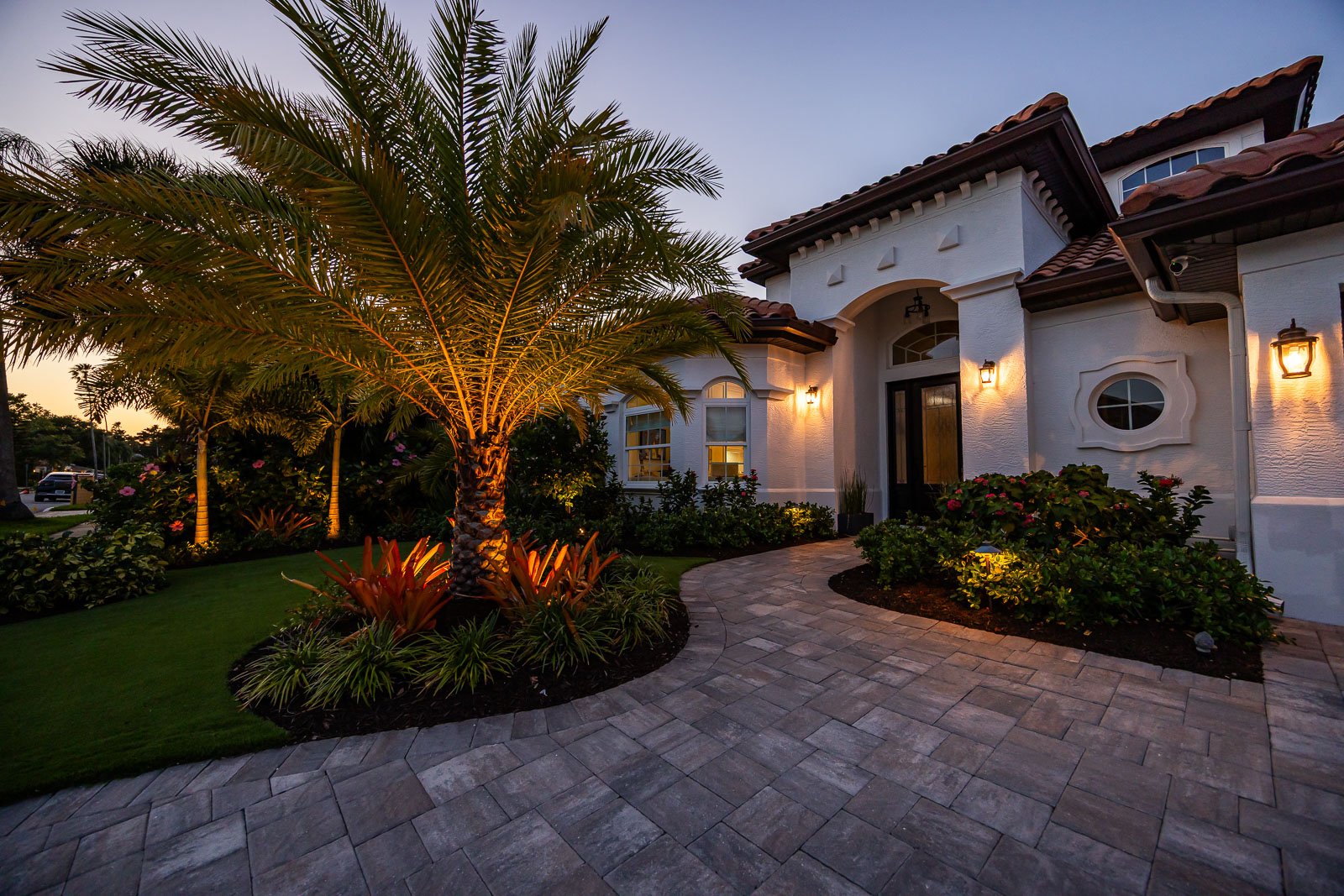 outdoor lighting landscape beds front of house 7