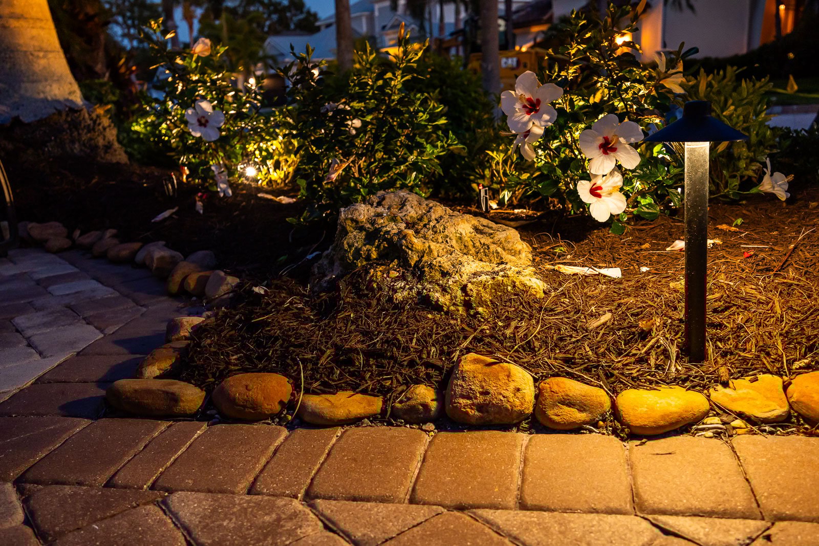 outdoor lighting landscape beds front of house 8