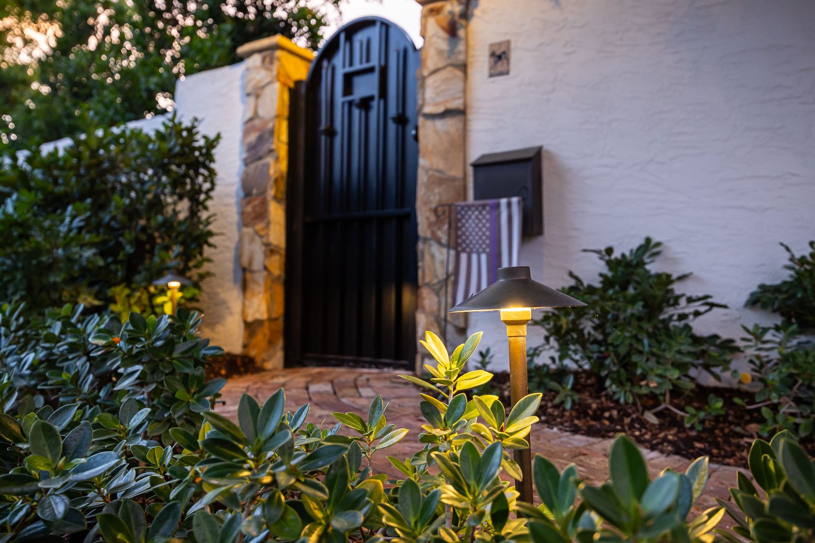 outdoor lighting along front of gate landsape beds 1