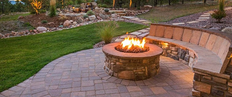 fire pit with seating wall