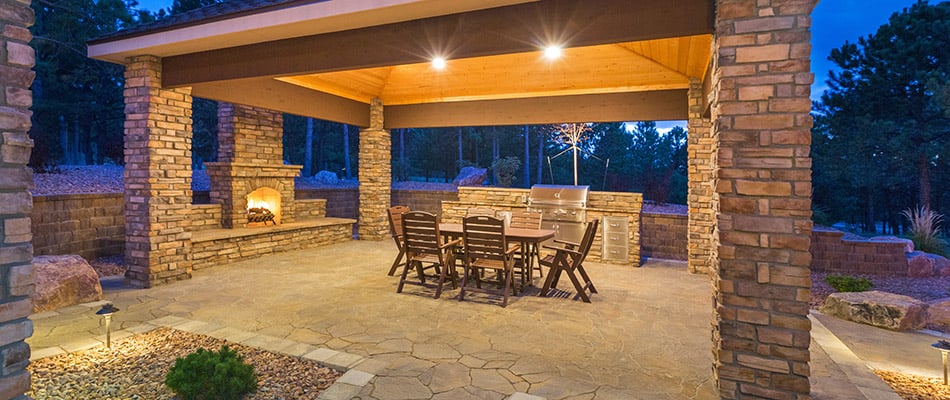 blog-patio-with-outdoor-lighting