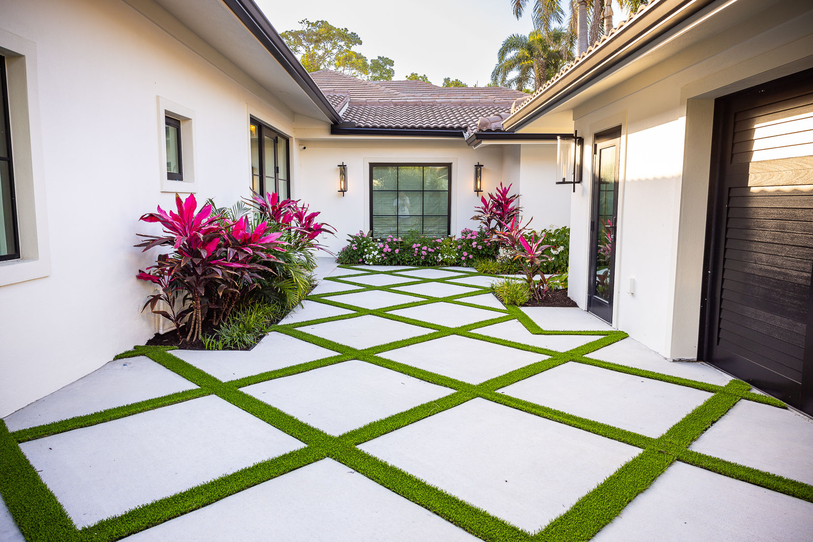 courtyard patio walkway 